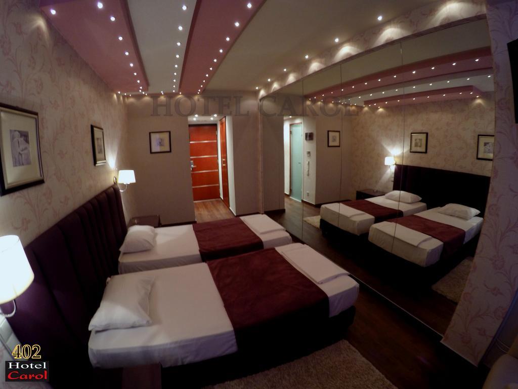 Carol Hotel Пирея Екстериор снимка